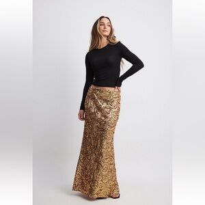 New (NWT) gold sequin size 44 (US 14) maxi skirt for holidays, by NA-KD brand